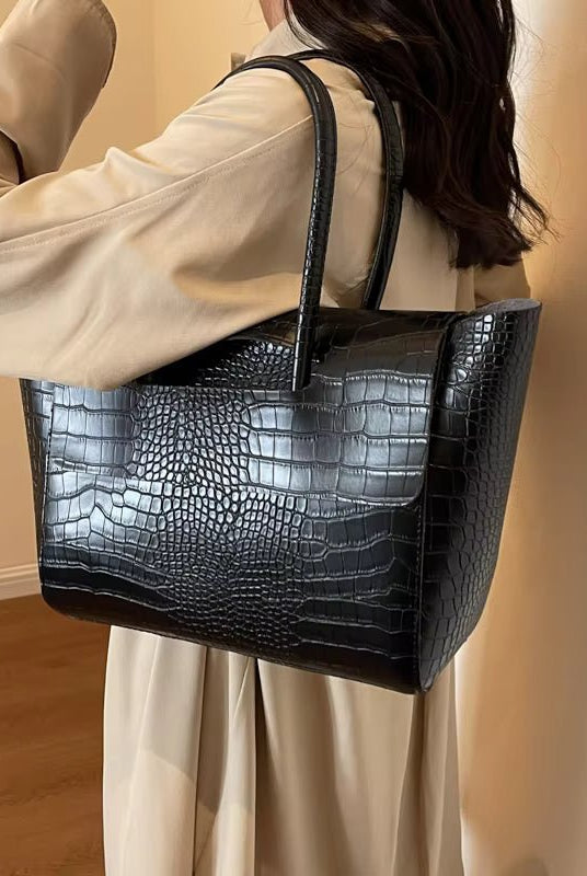 ZEYA - Amelia Embossed Leather Tote