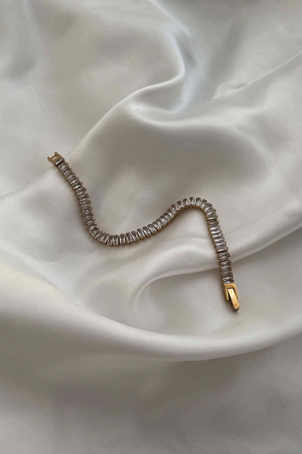 ZEYA - Baguette Tennis Bracelet