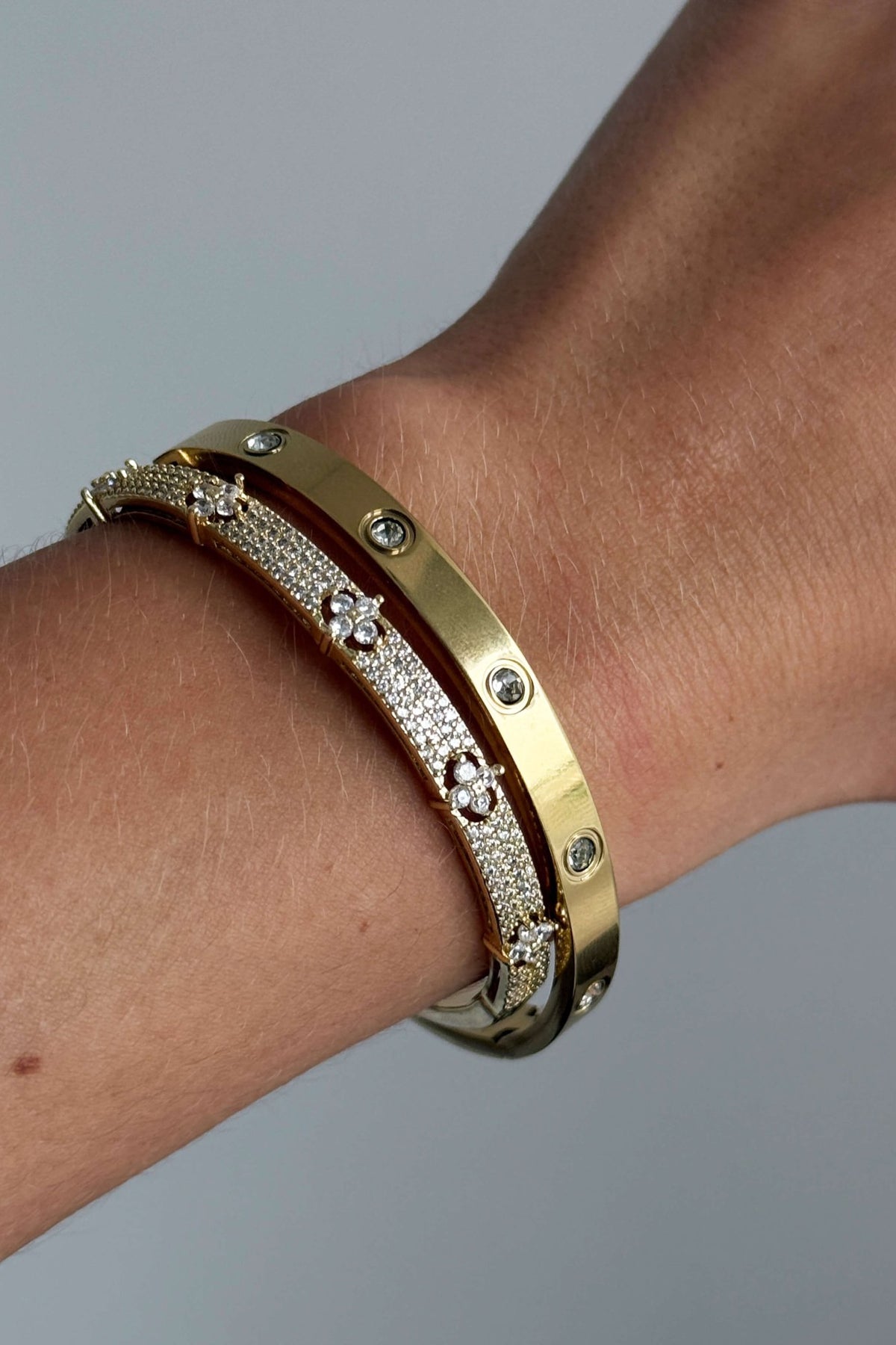 ZEYA - Camille Cuff