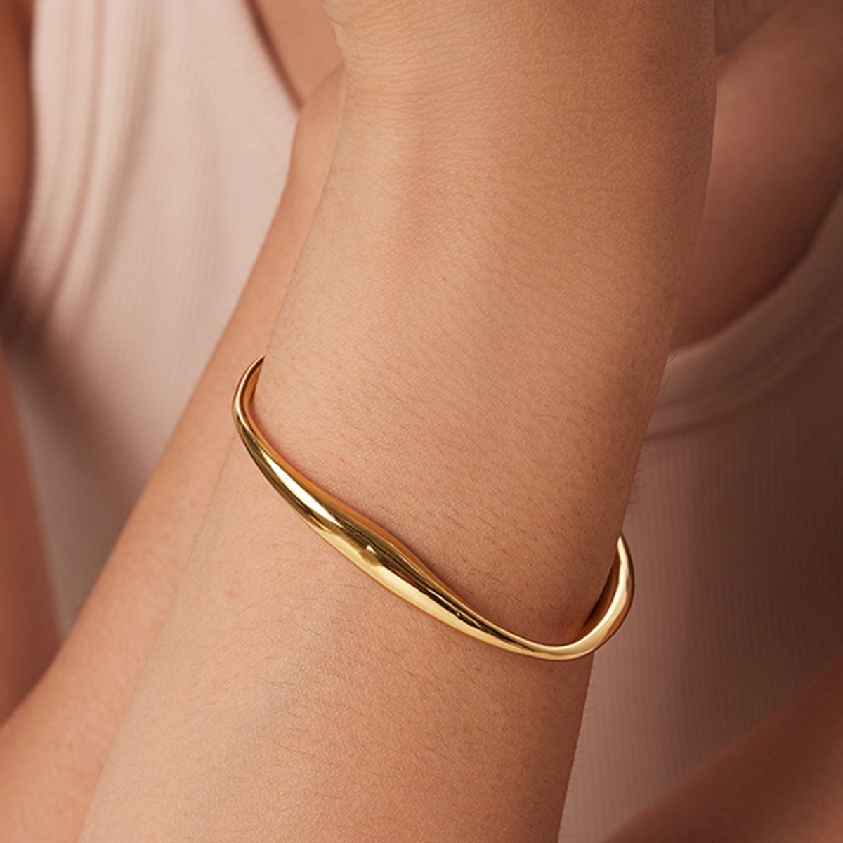 ZEYA - Lilia Open Bracelet