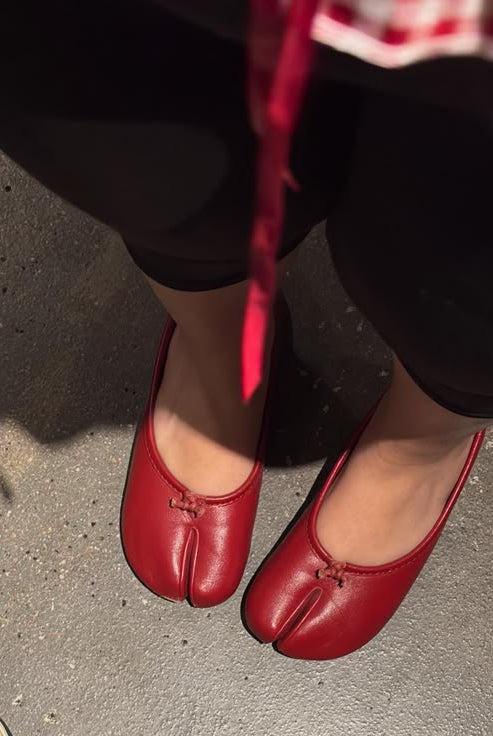 ZEYA - Sally Split Toe Ballet Flats