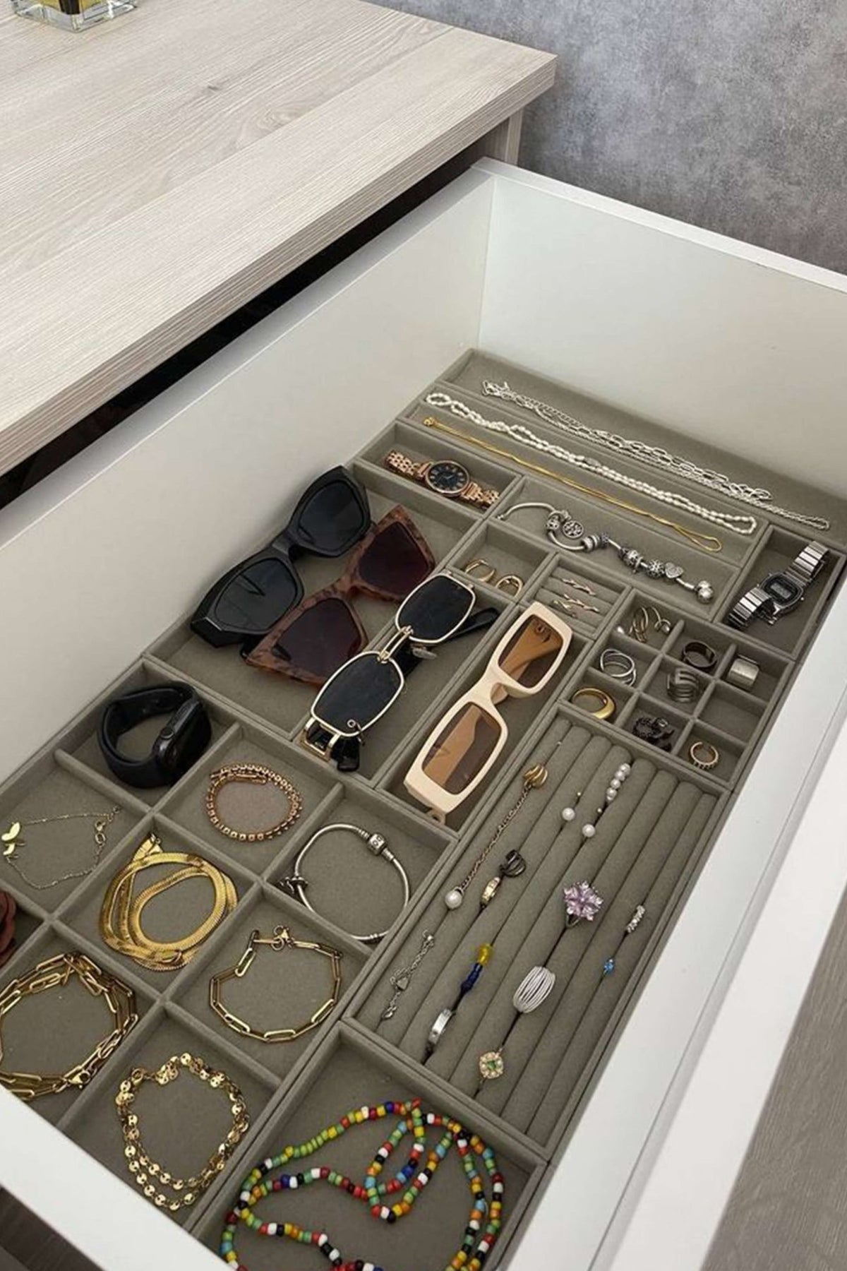 ZEYA - Zeya Jewelry Organizer