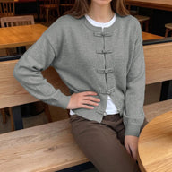 Angela Froschknopf Strickjacke