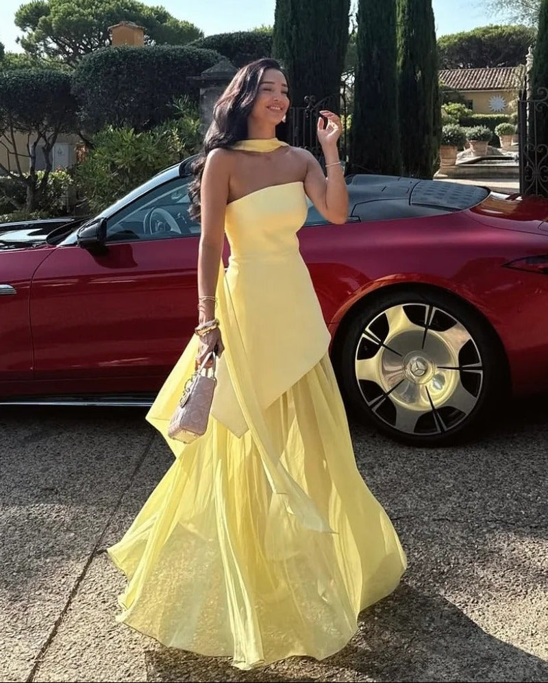 Sophia asymmetrisches transparentes Maxikleid