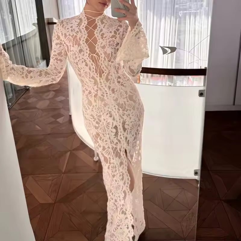 Florencia Französisches Spitzenkleid mit Bindegürtel