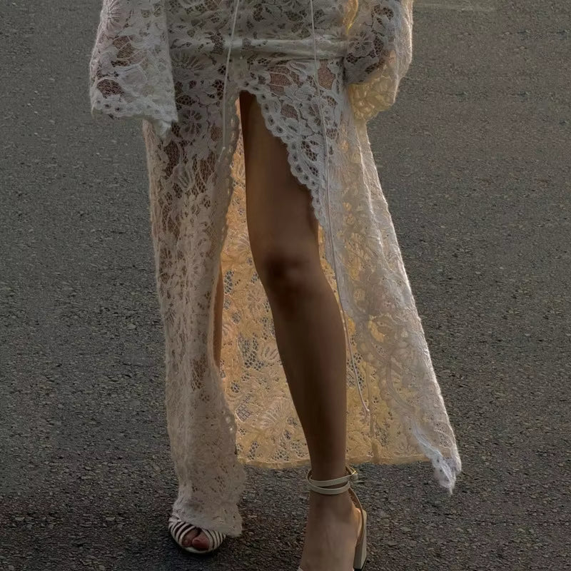 Florencia Französisches Spitzenkleid mit Bindegürtel