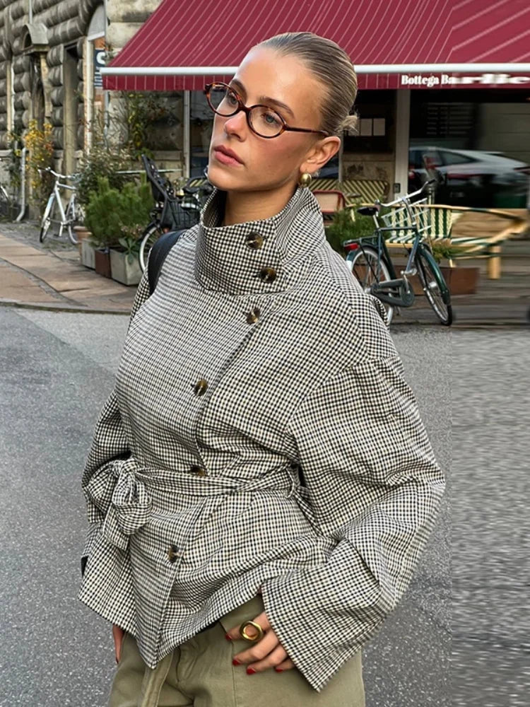 Mila Karierter Trenchcoat