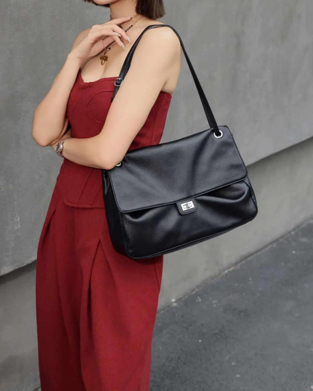 Ava Maxi Flap Lederschultertasche