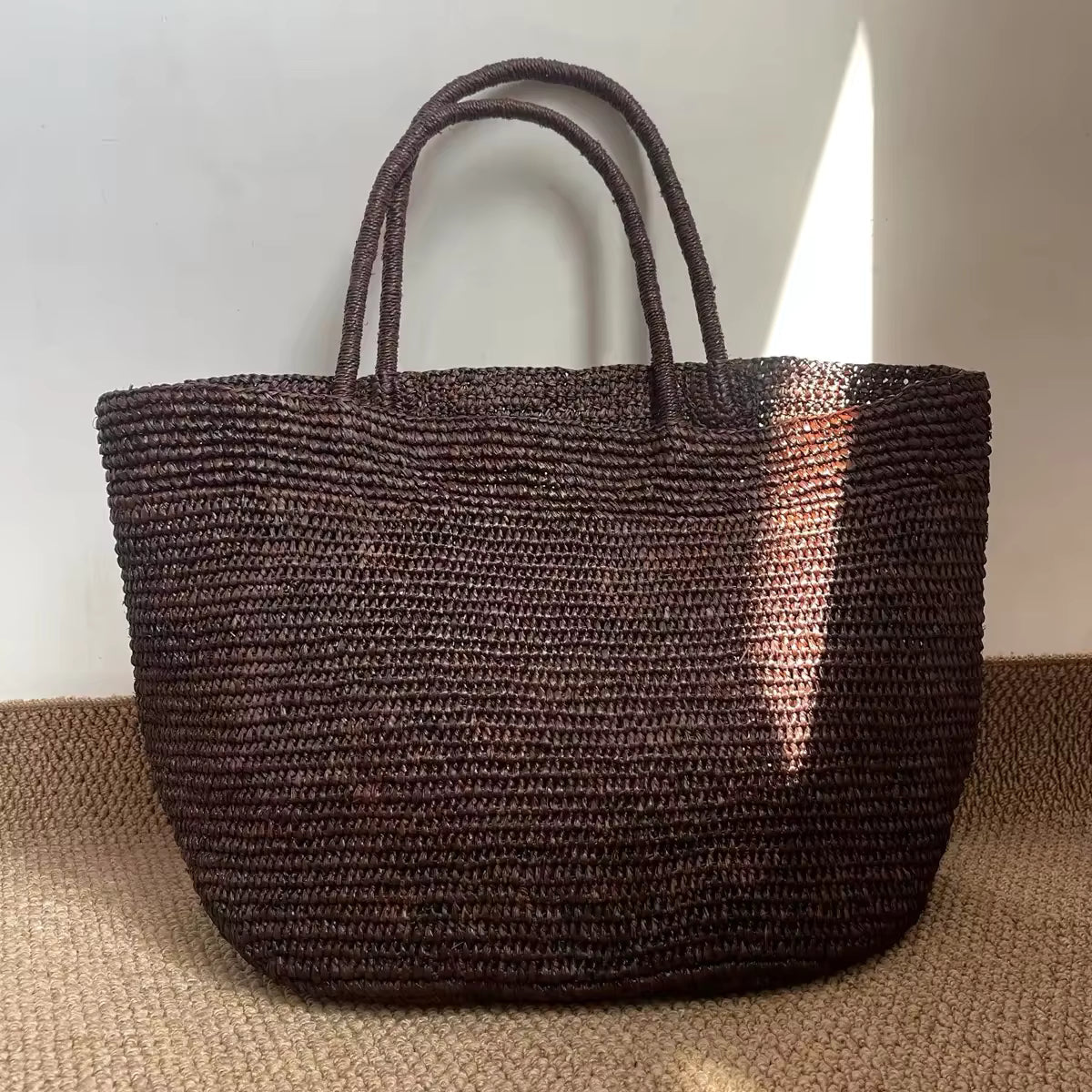 Vivienne handgewebte Rattan-Tasche