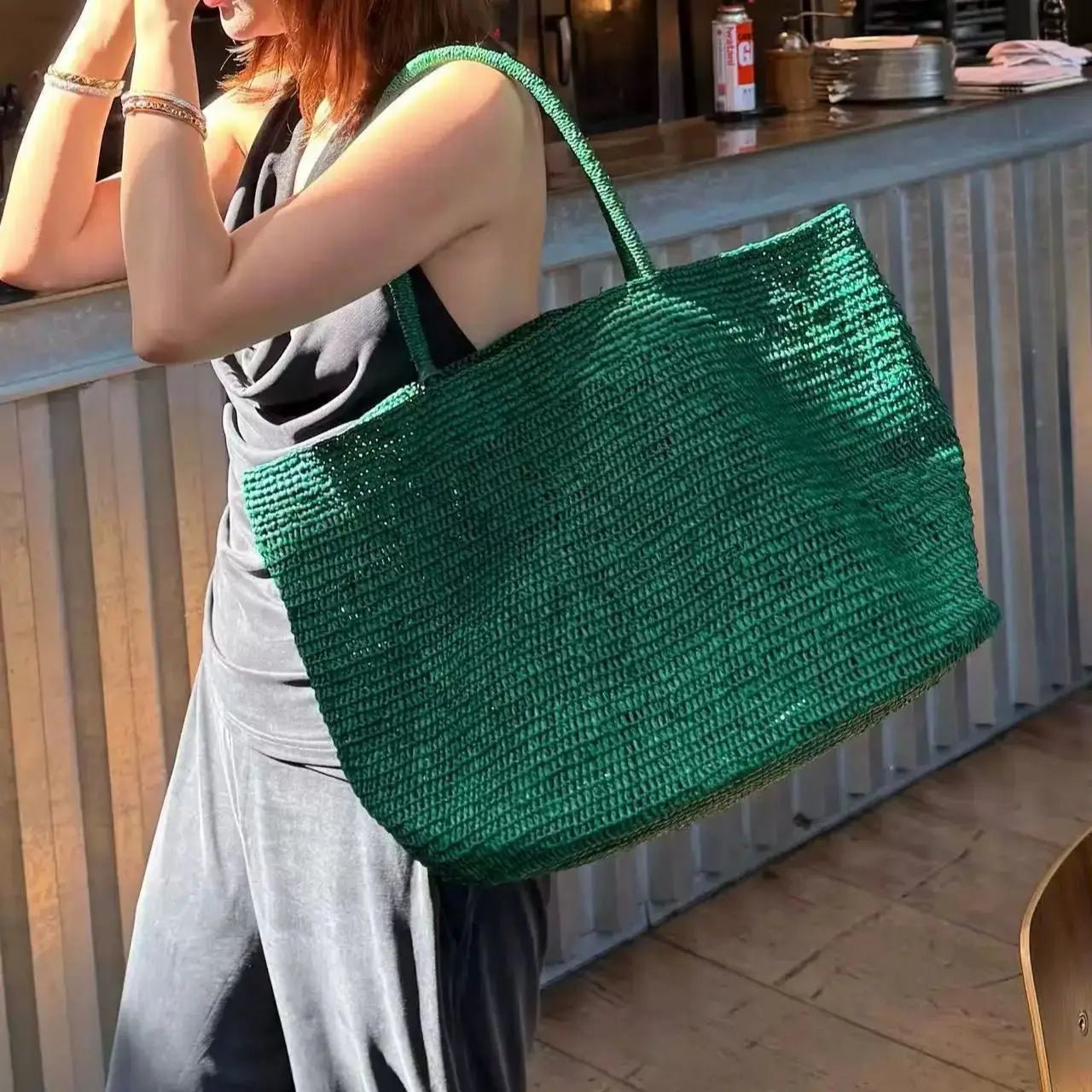 Vivienne handgewebte Rattan-Tasche