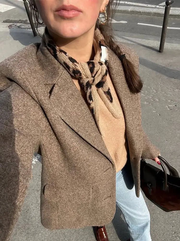 Alicia Blazer mit maßgeschneiderten Quasten