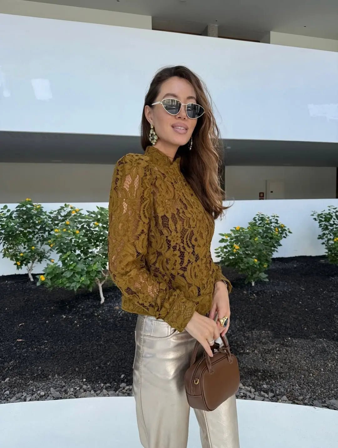 Hannah Spitzenbluse aus transparenter Spitze