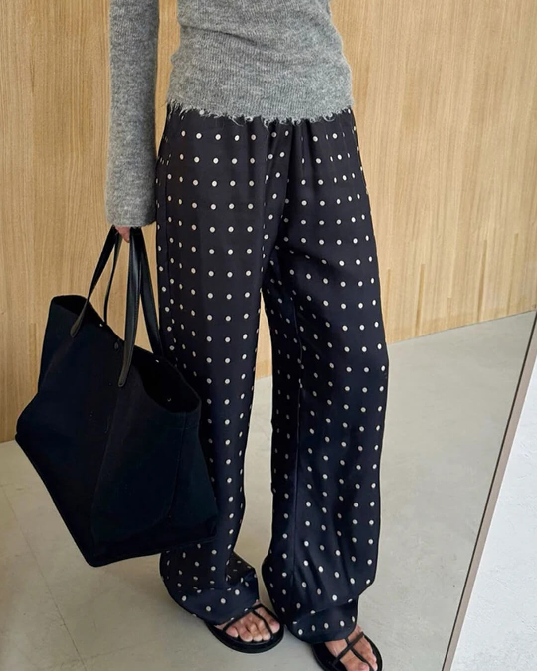 Evita Satin-Hose mit Polka-Dots