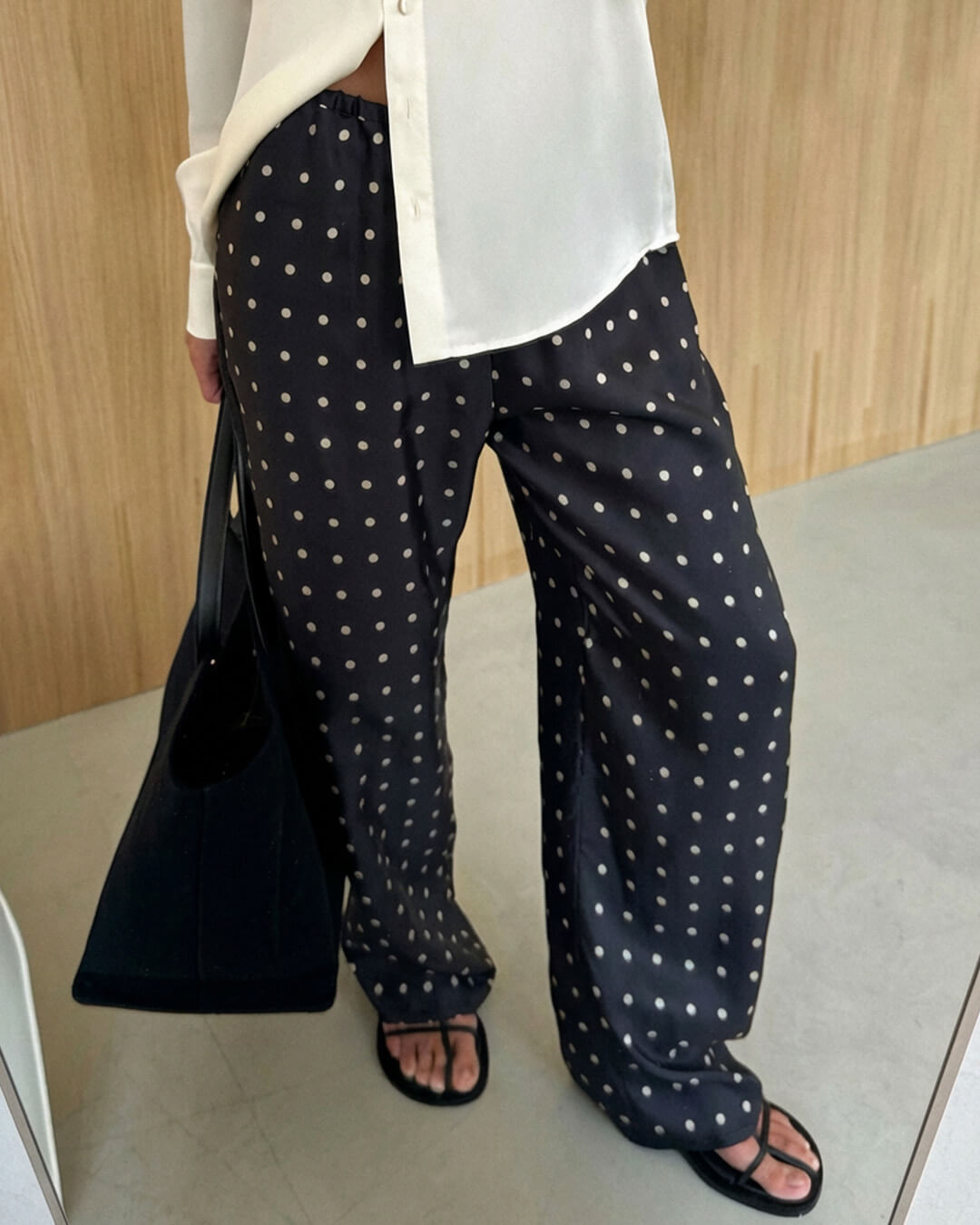 Evita Satin-Hose mit Polka-Dots