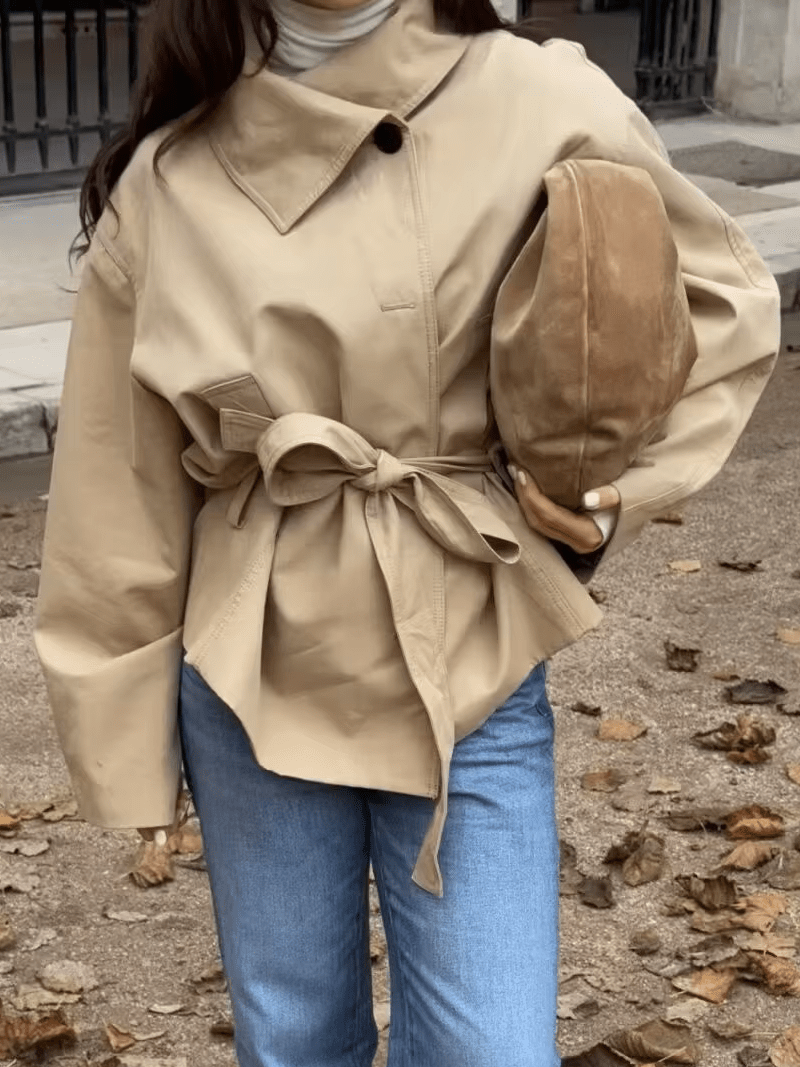 Helena Asymmetrischer Trenchcoat mit Gürtel