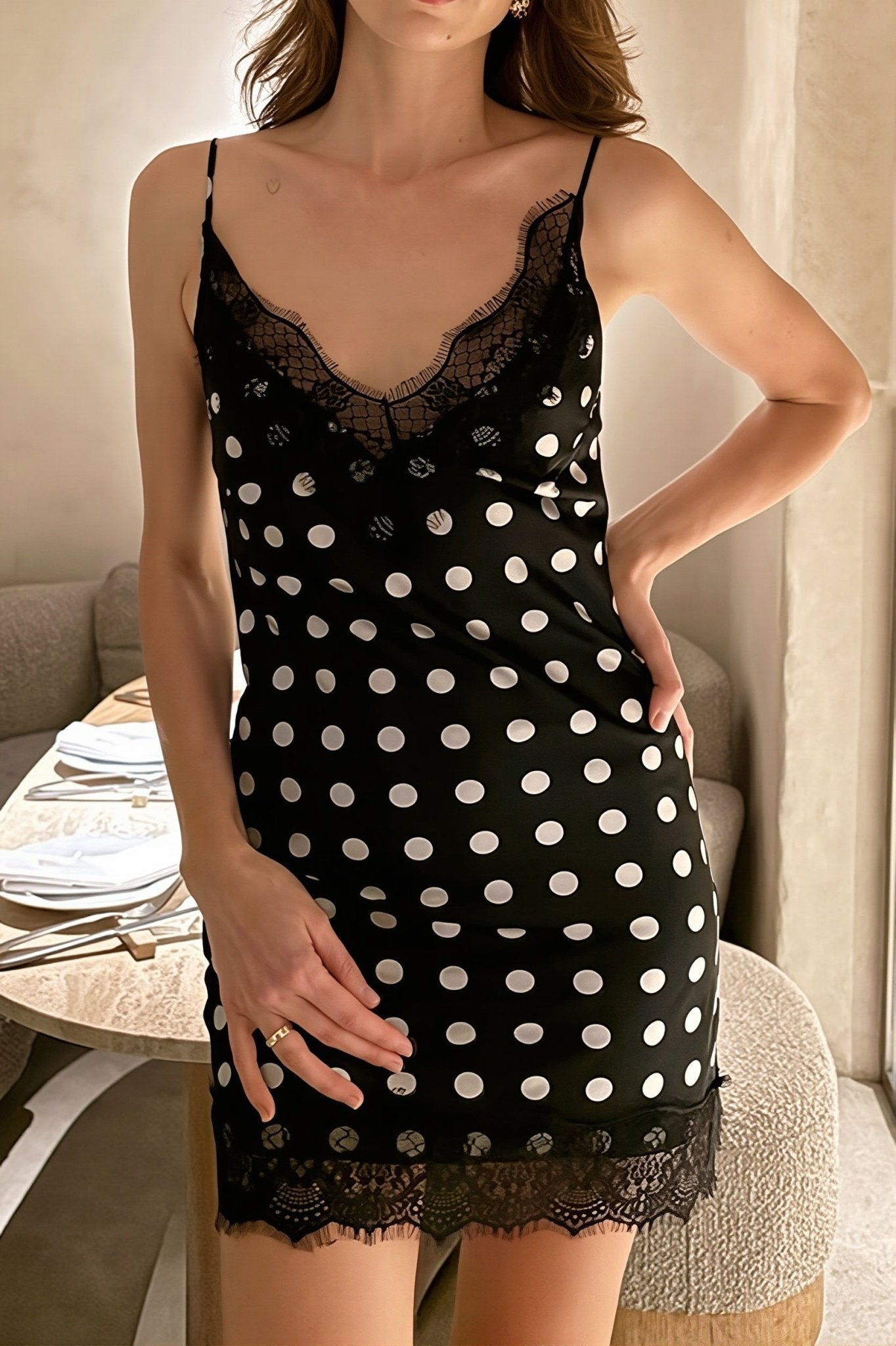 Katie Polka Dot Spitzen-Cami-Kleid