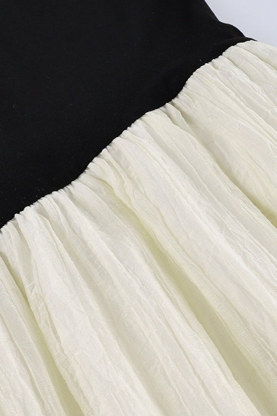 Tessa Kontrast Unregelmäßiges Maxi-Kleid