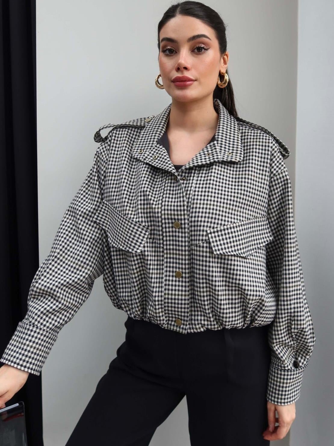 Lisa Bomberjacke mit hohem Kragen und Karomuster