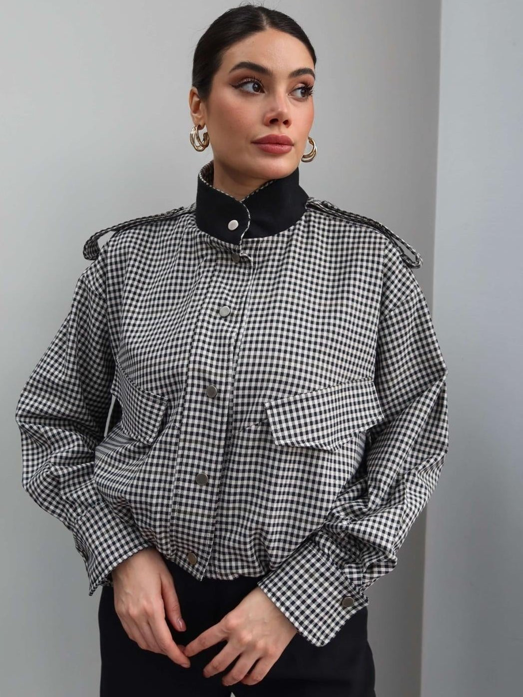 Lisa Bomberjacke mit hohem Kragen und Karomuster