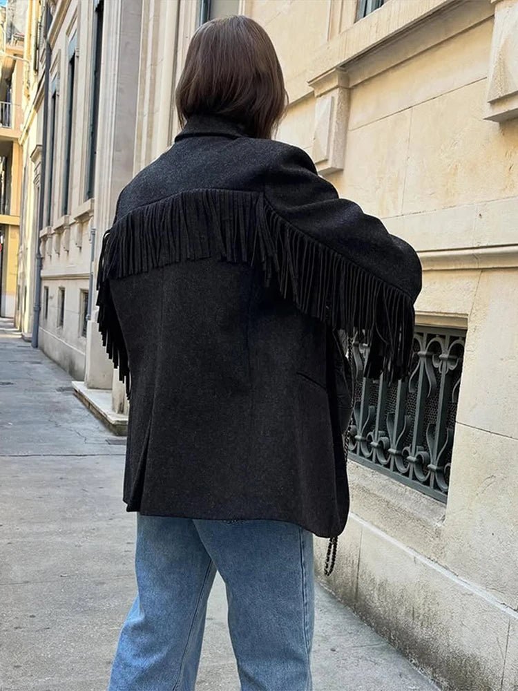 Claudia Blazer mit Quastenbesatz