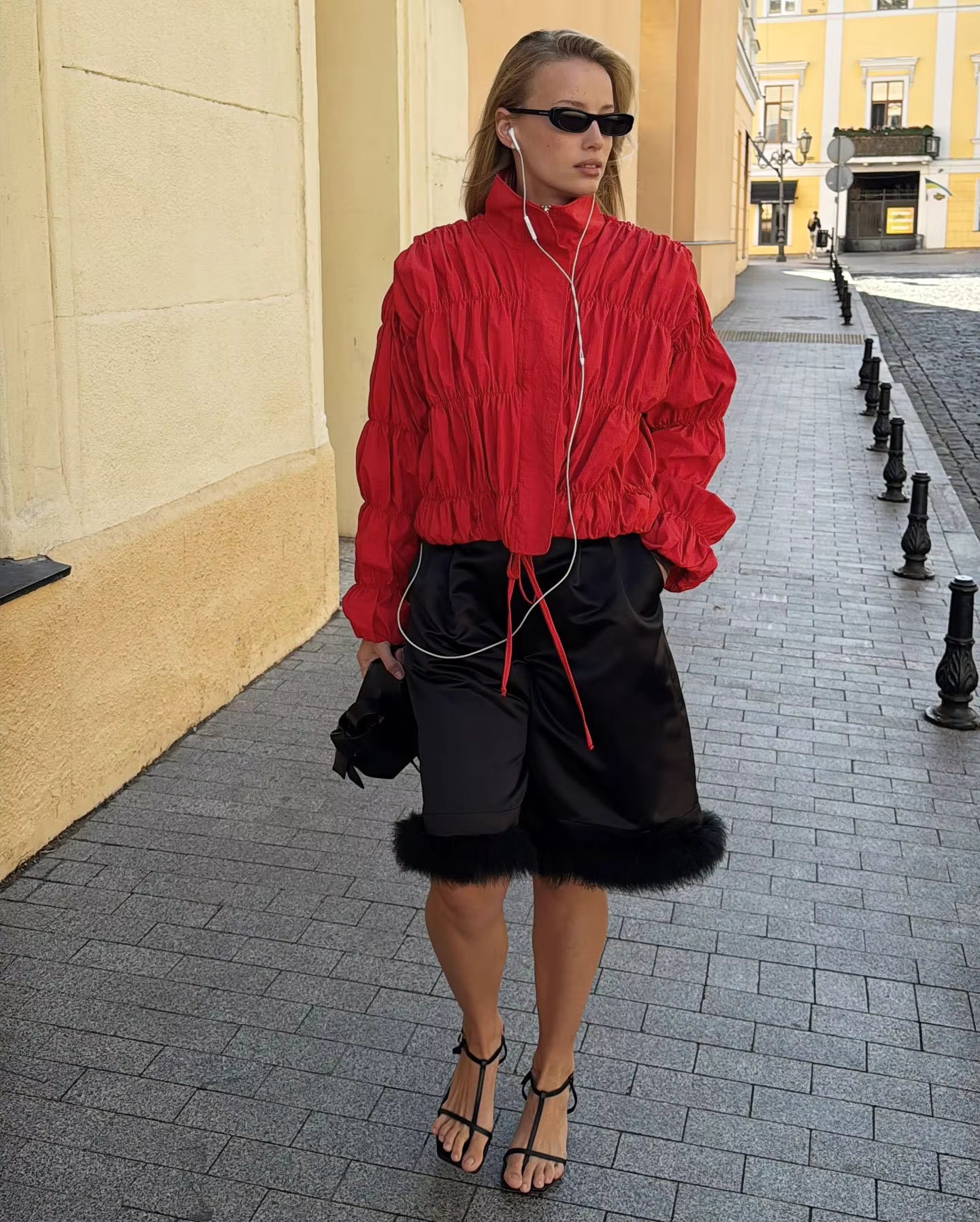 Ellie Jacke mit Raffung und Reißverschluss
