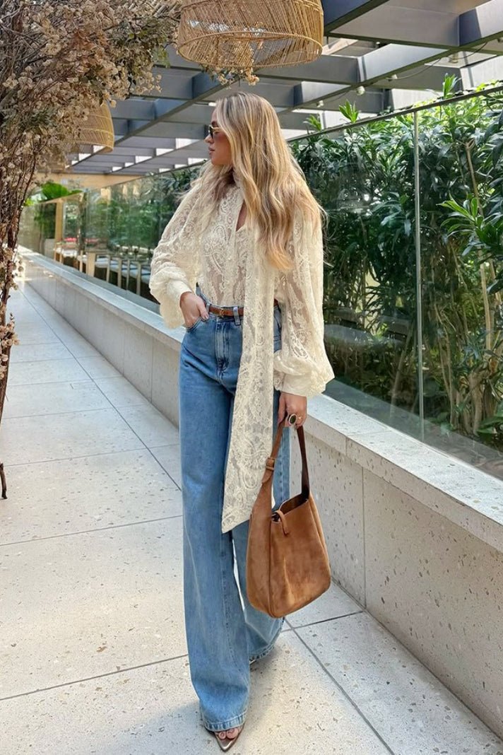 Sandrine Sheer-Spitzenbluse mit Bindeband