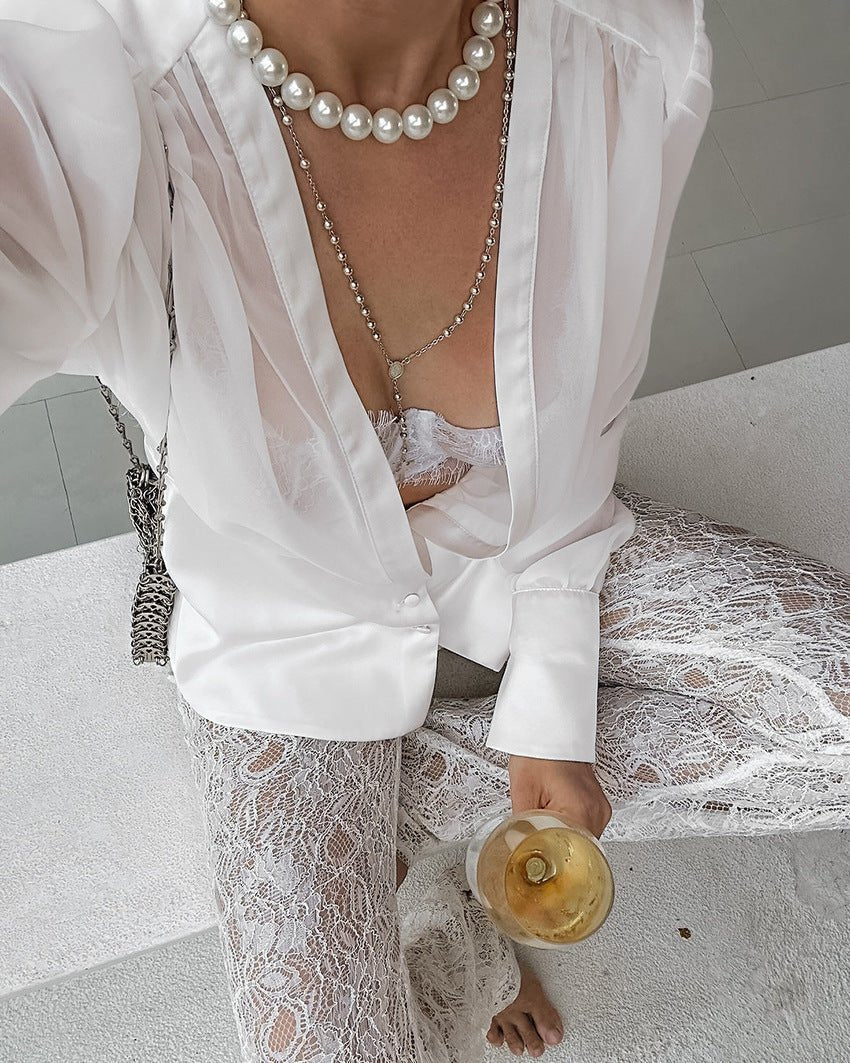Lydia Deep Neck transparente Blusenhemd mit Knöpfen