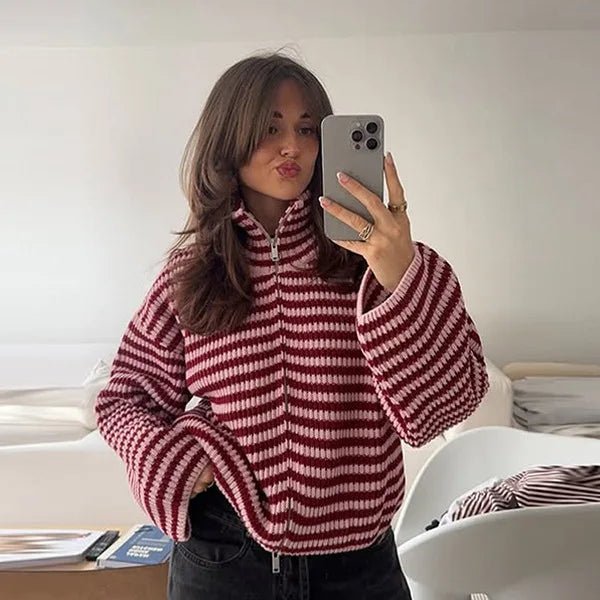 Hanna Strickjacke mit hohem Kragen und Reißverschluss