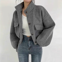 Agathe Kurzjacke mit hohem Kragen