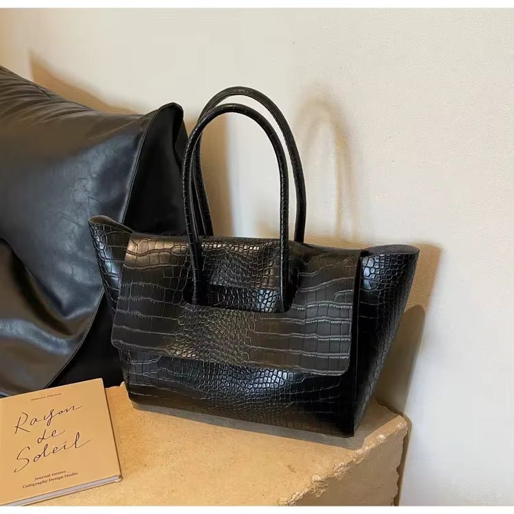 ZEYA - Amelia Embossed Leather Tote