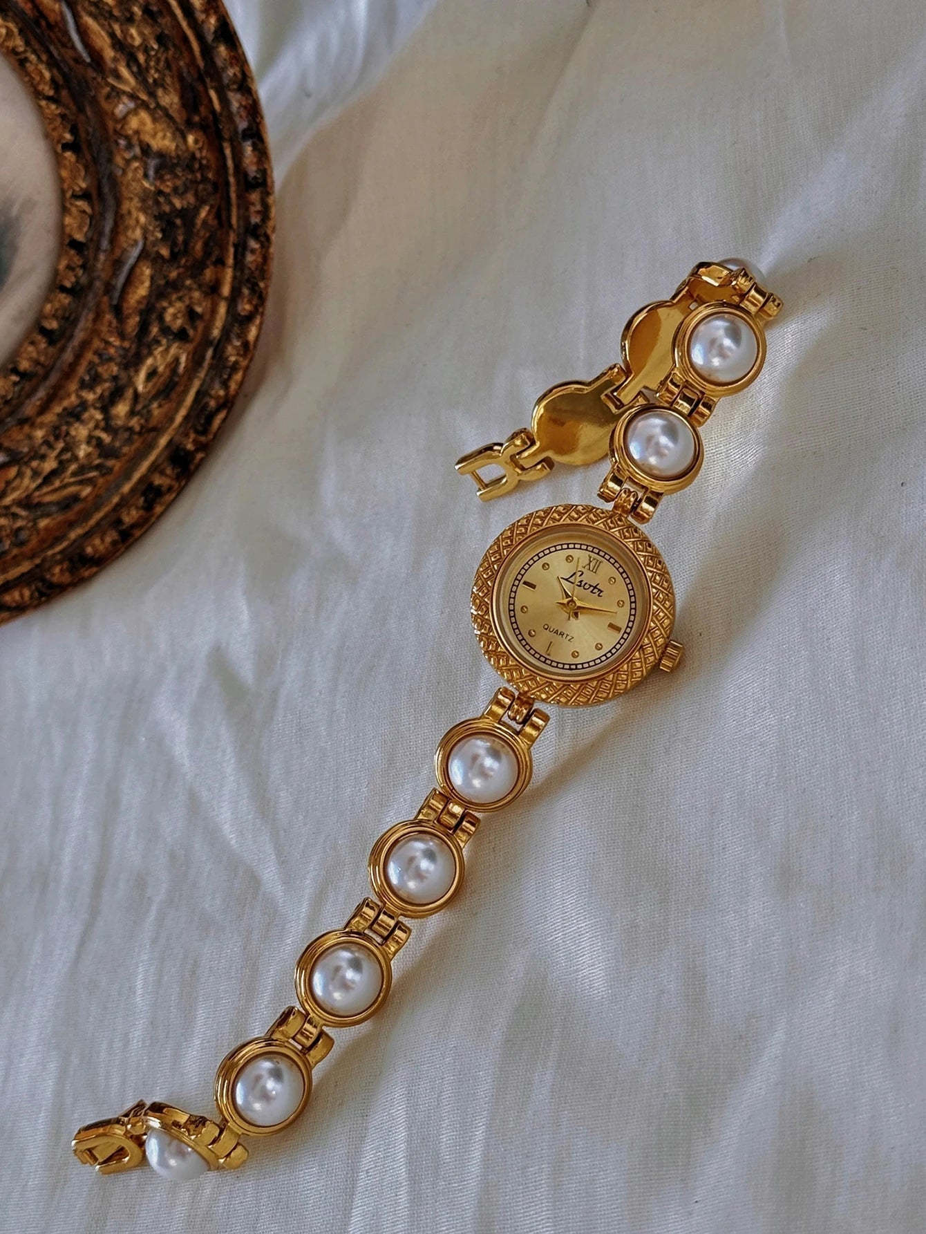 ZEYA - Anara Pearl Watch