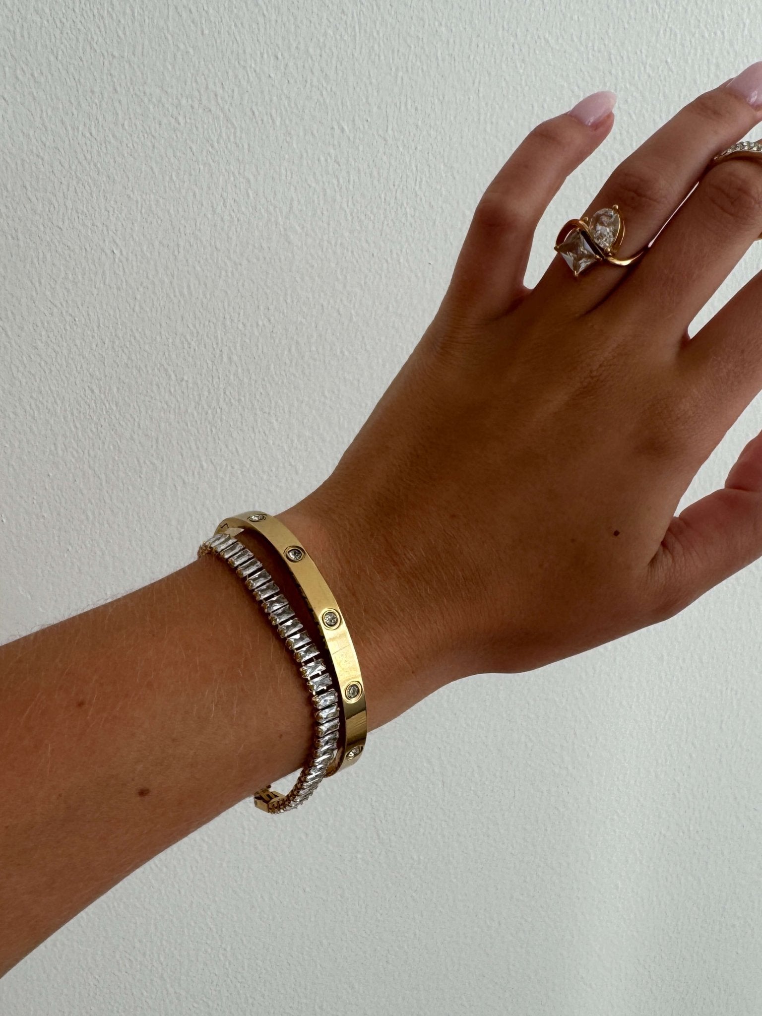 ZEYA - Baguette Tennis Bracelet