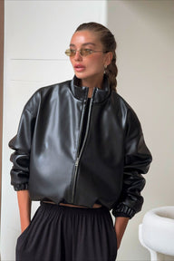 Blake Cropped Kunstlederjacke
