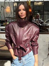Brooklyn Gürteljacke aus Kunstleder