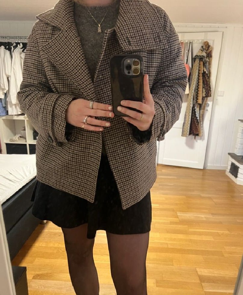 ZEYA - Emilia Houndstooth Buttoned Stand Collar Jacket