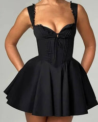 Evelyn Mini-Kleid mit Schnürdetail am Rücken