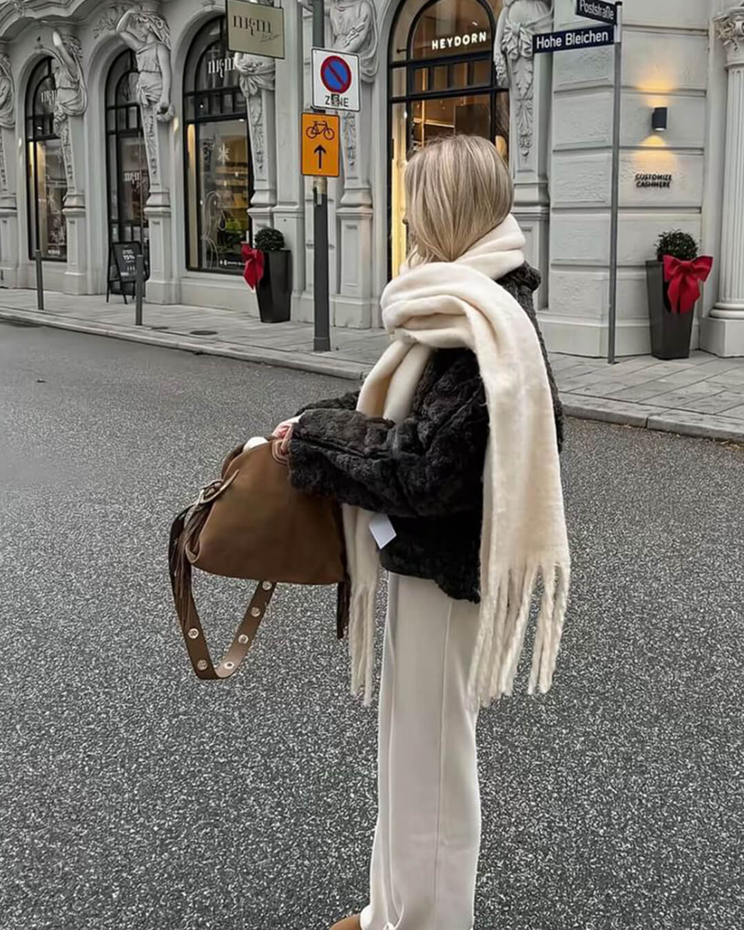 ZEYA - Gabriella Tasseled Winter Scarf