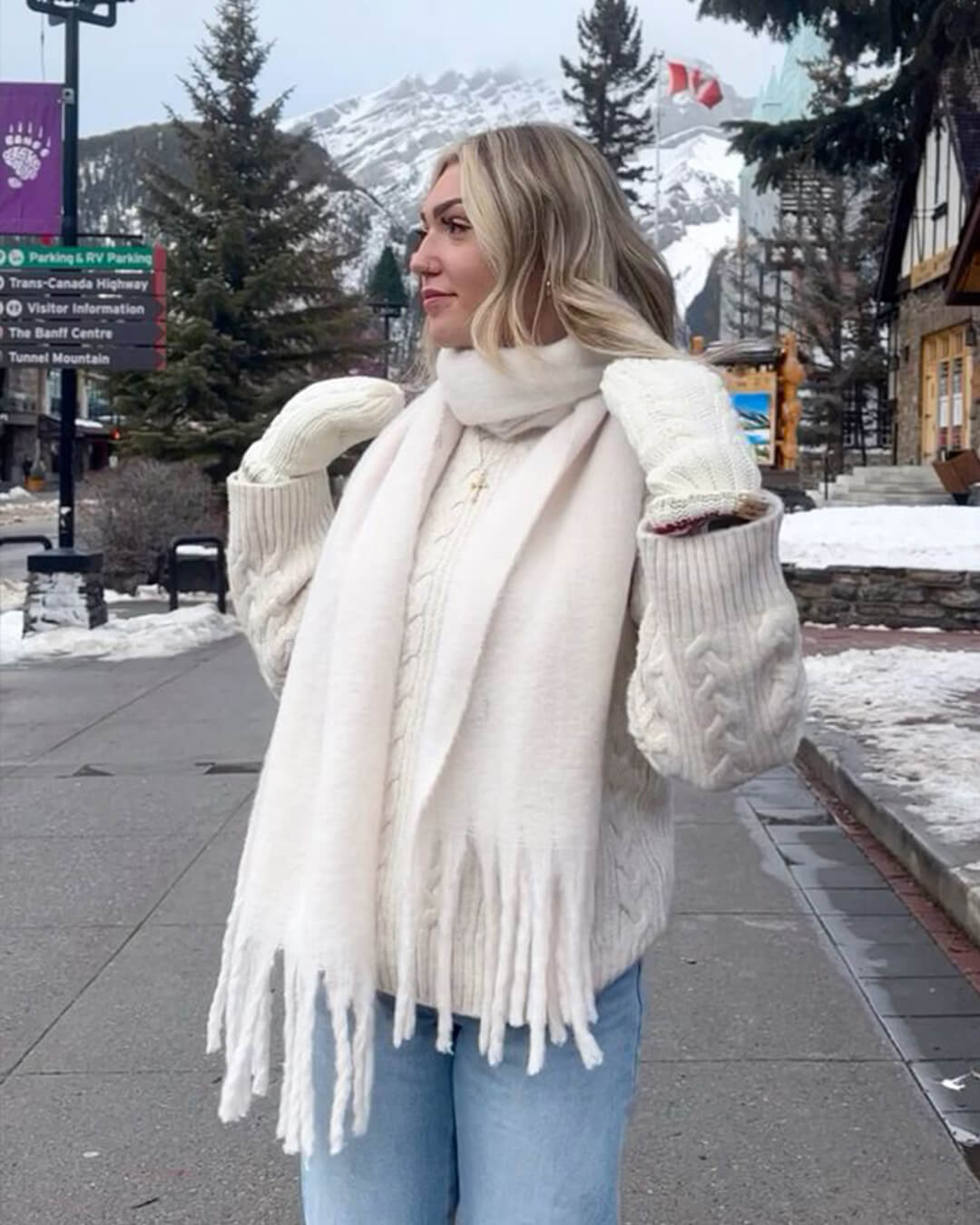 ZEYA - Gabriella Tasseled Winter Scarf