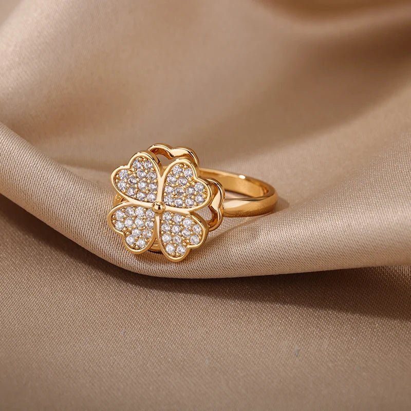 ZEYA - Hazel Clover Leaf Fidget Spinner Ring