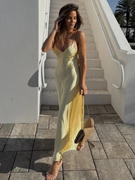 Liora Satin Rückenfreies Maxikleid