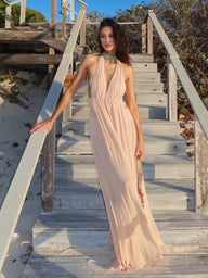 Liza Maxikleid mit tiefem Ausschnitt