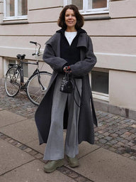 Meryl Stehkragen Mantel mit Gürtel und Überlänge