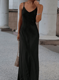 Rikka Satin Rückenfreies Maxikleid