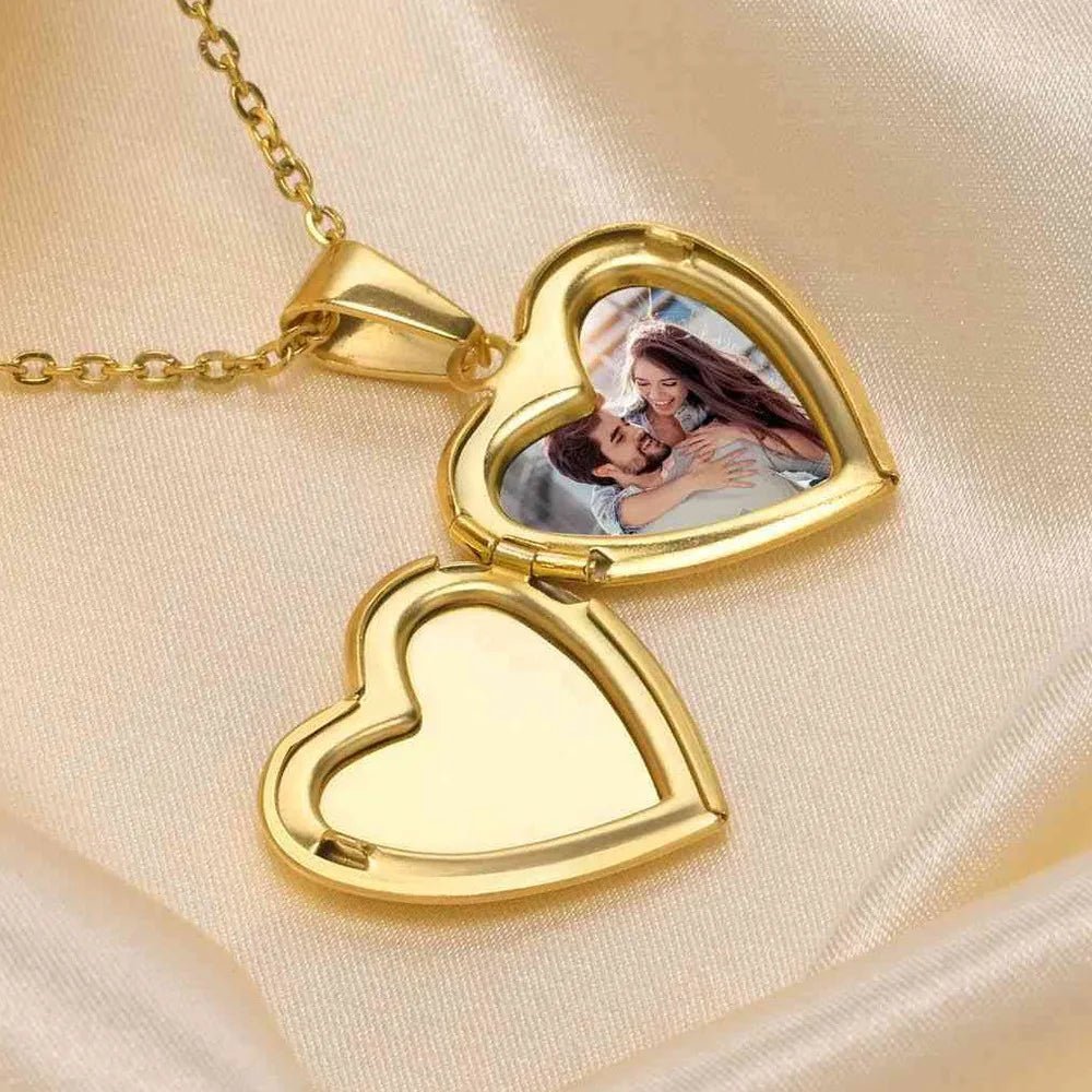 ZEYA - Selene Heart Locker Necklace